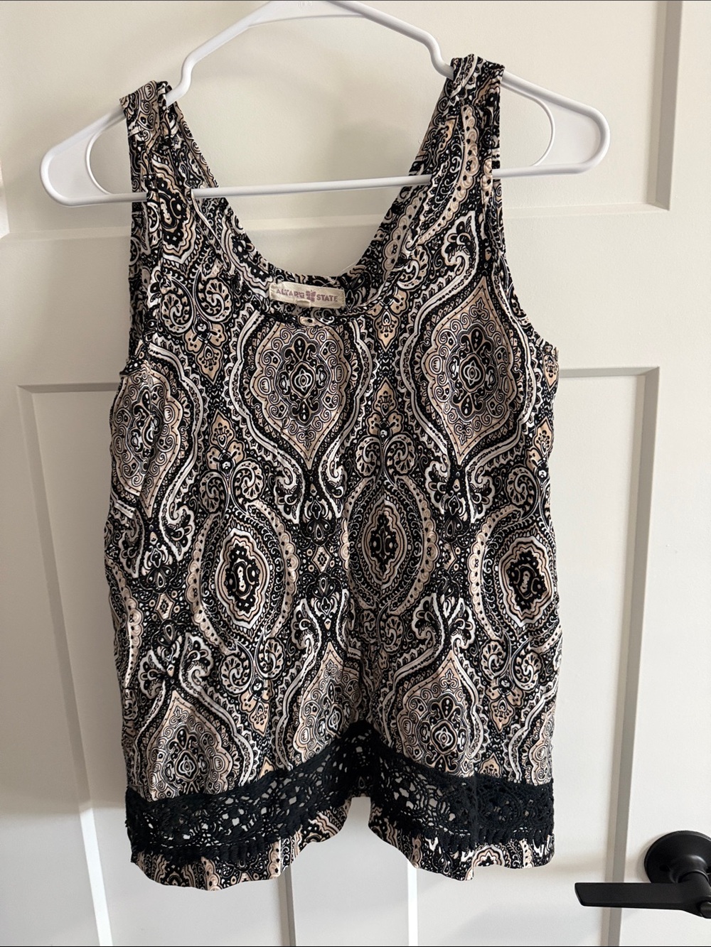 Altar'd State Black & Cream Paisley Lace-Hem Tank